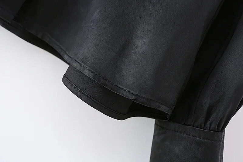 BLACK BLOUSE